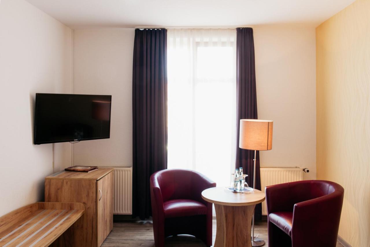 Hotel & Restaurant "Deutscher Kaiser" Perleberg Kültér fotó