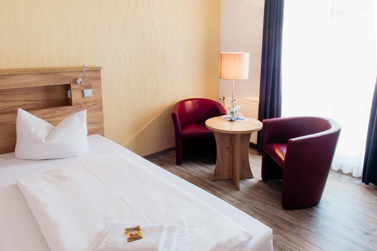 Hotel & Restaurant "Deutscher Kaiser" Perleberg Kültér fotó